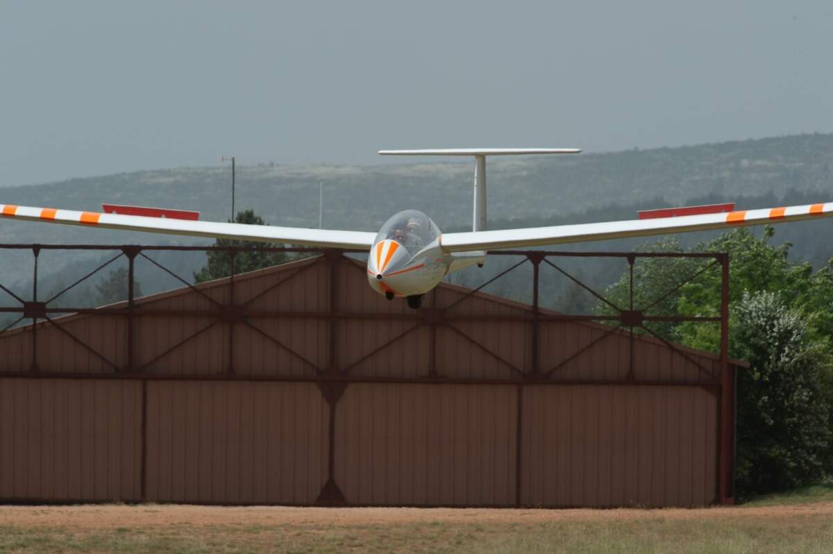 Gliding over the Causse Méjean: Soar above the Gorges du Tarn from Florac