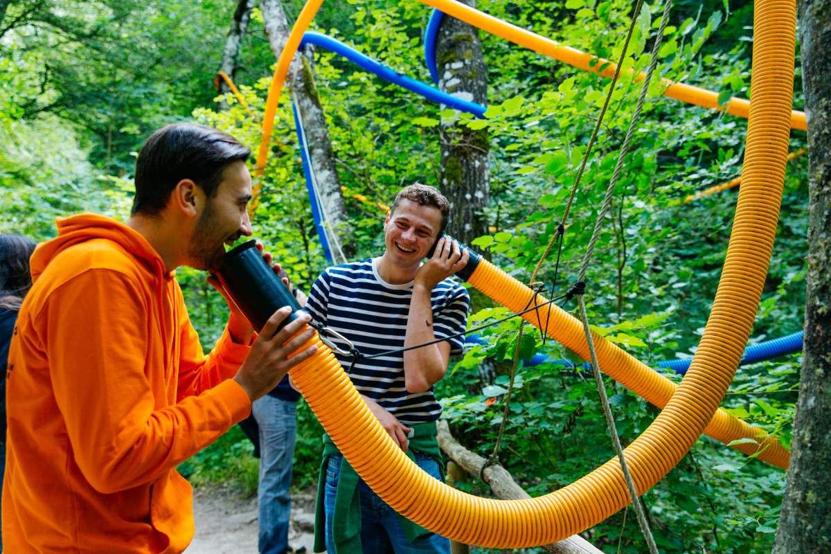 Le Vallon du Villaret : l'expérience insolite qui mêle art, jeu et nature